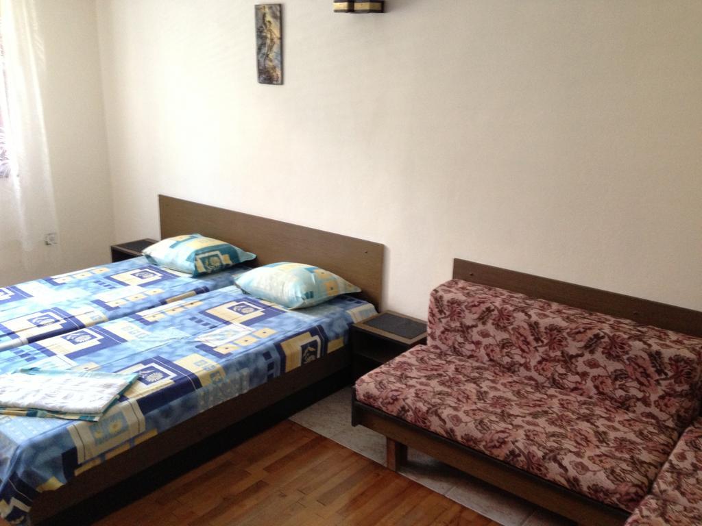 سفيتي فلاس Yanis Guest House الغرفة الصورة